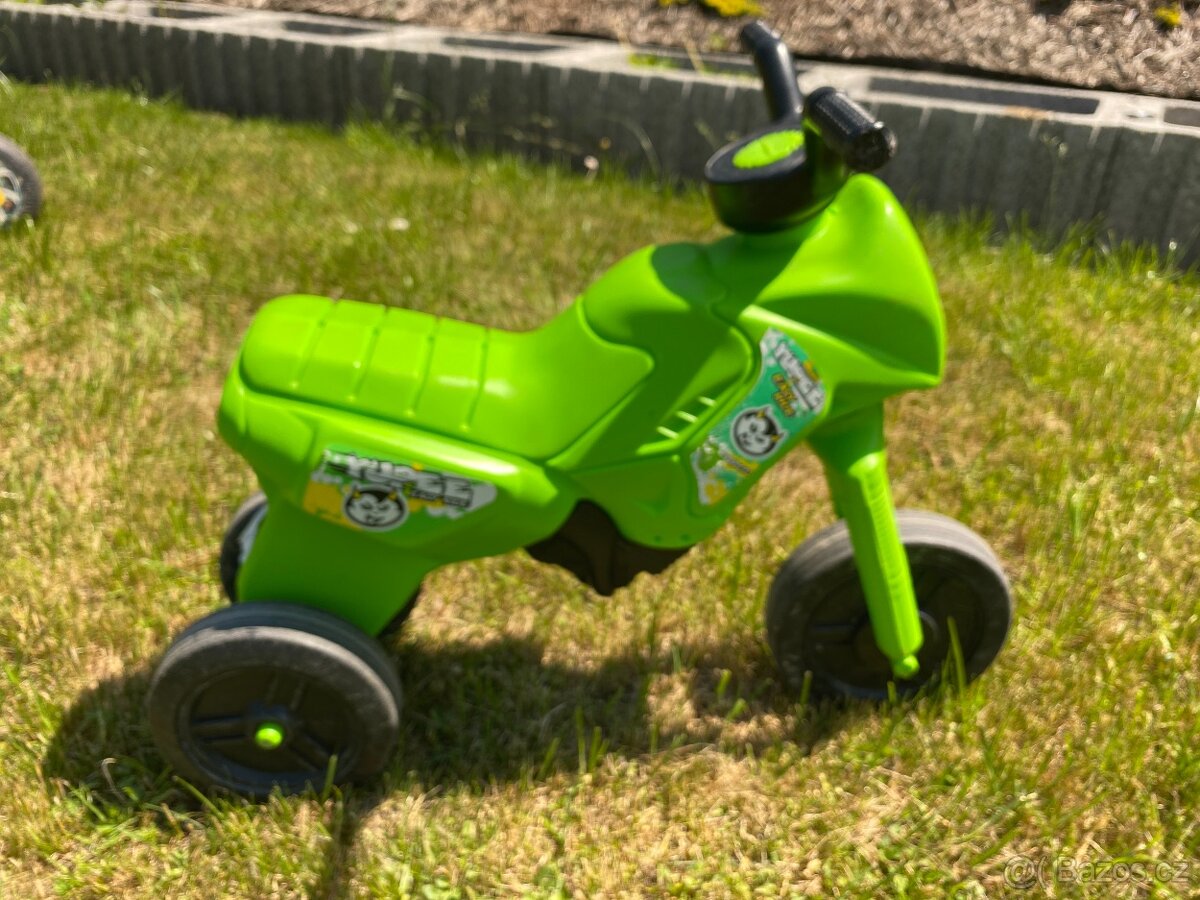 Odrážedlo zelené plastové pro děti - motorka