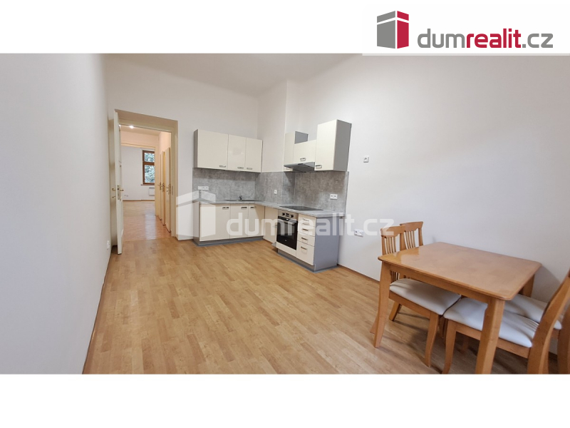 Pěkný byt 2+kk po rekonstrukci, 44 m2, OV, 1.p (2NP), cihla,
