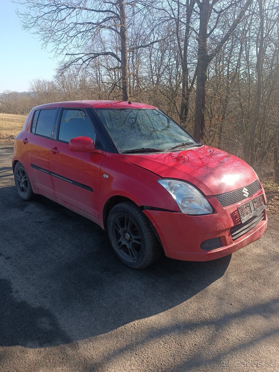 Suzuki Swift 1.3i. 67kw