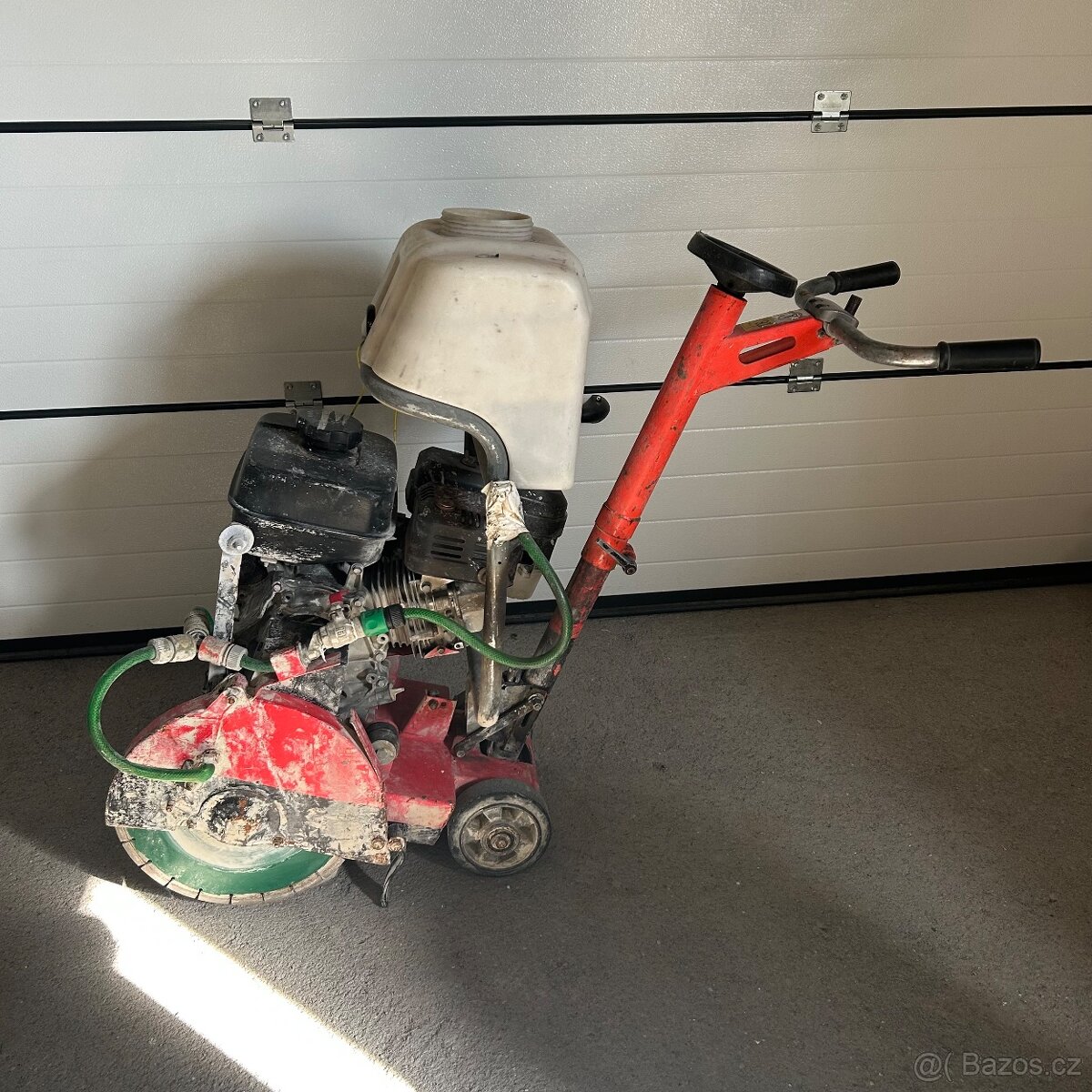 Řezač spár HUSQUARNA FS 305