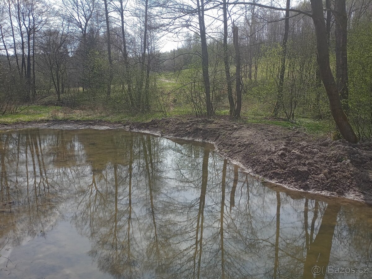 Pozemek Dlouhý Most 4526 m² - 167 Kč/ m2