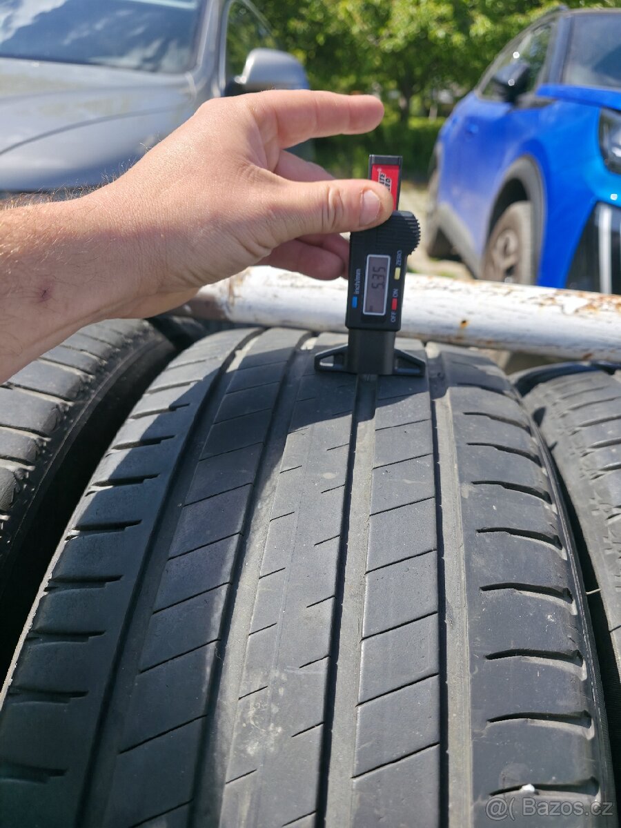 Michelin 235/55 R18