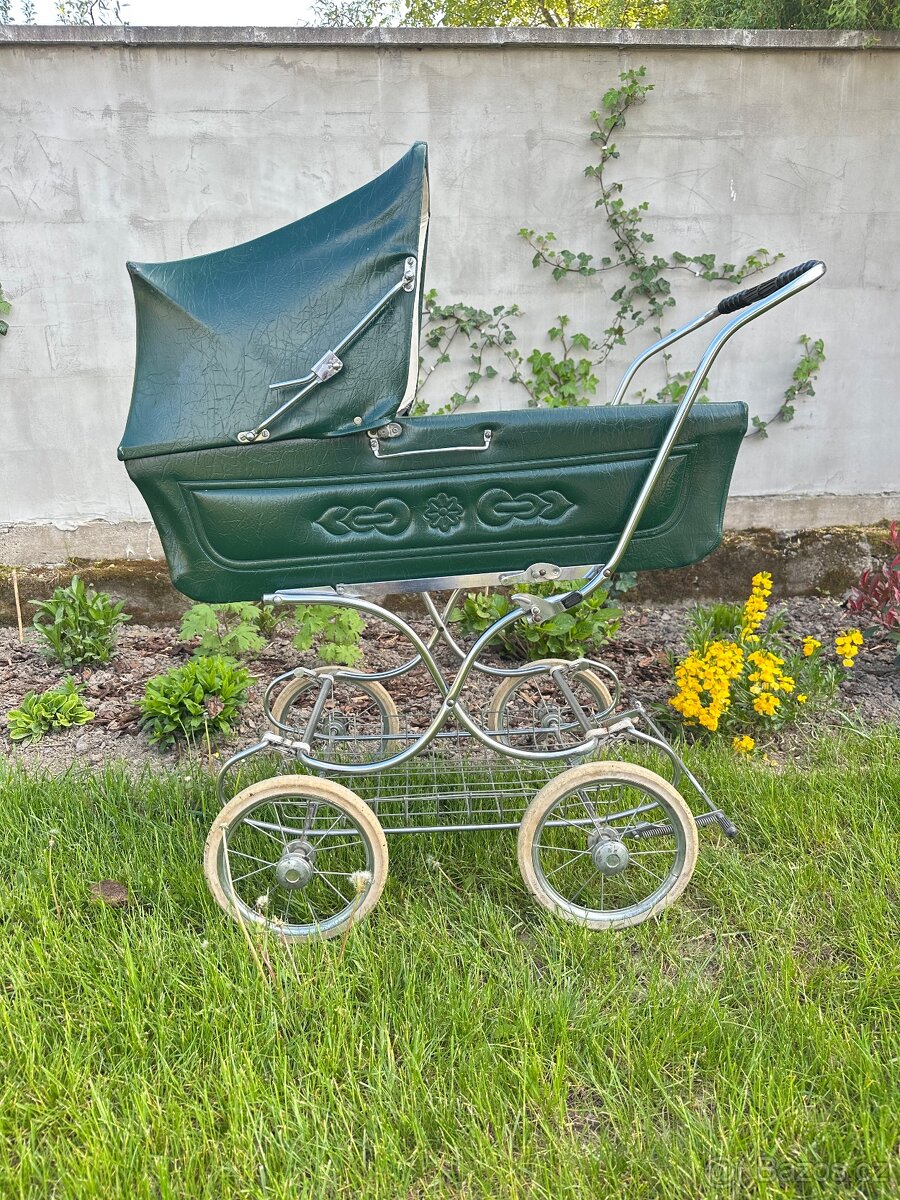 Retro kočárek Stegner