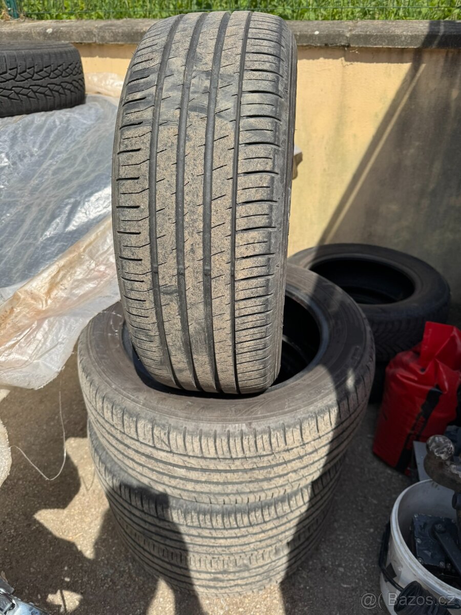 4ks letních pneu 205/55/16 75%, cena za sadu 1200,-