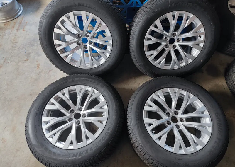 Alu kola 5x112 R18 VW Touareg "Cascade"