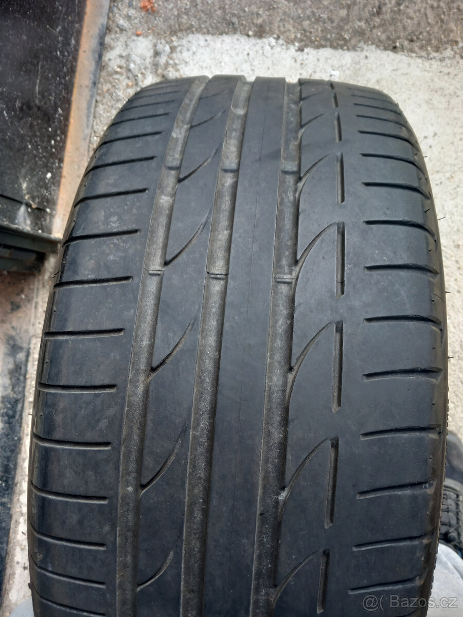 235/40R19 LETNÍ PNEU BRIDGESTONE