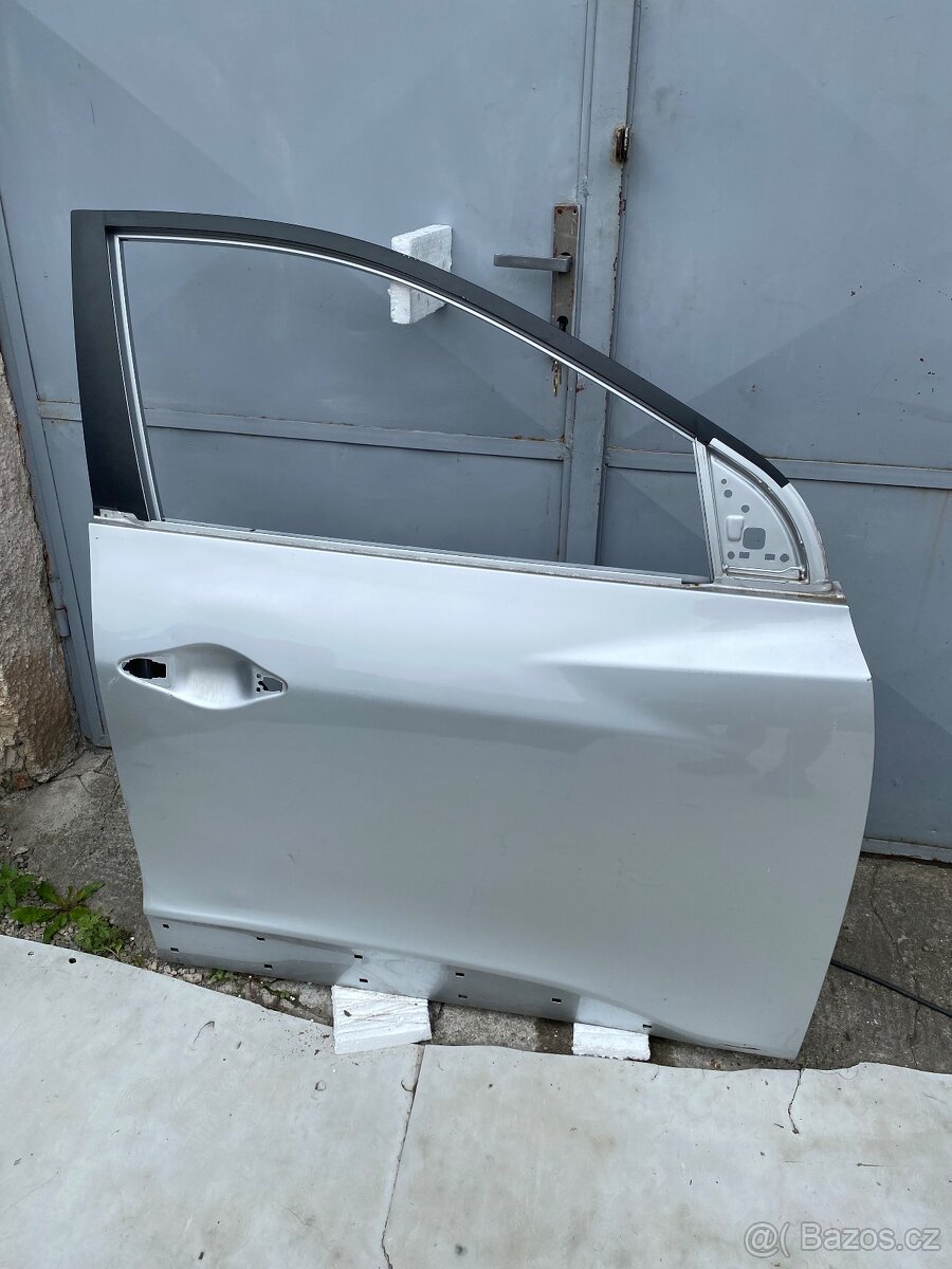 HYUNDAI IX35 2009-2017 PRAVÉ PŘEDNÍ DVEŘE