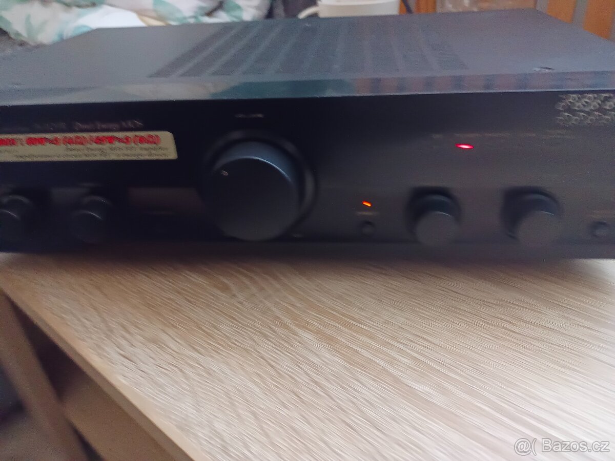 Prodám funkční zesilovač Pioneer a 209r