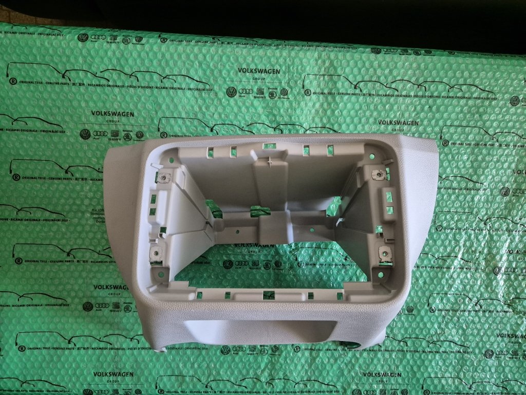 Škoda Fabia II (5J), Roomter držák spínačů 2DIN