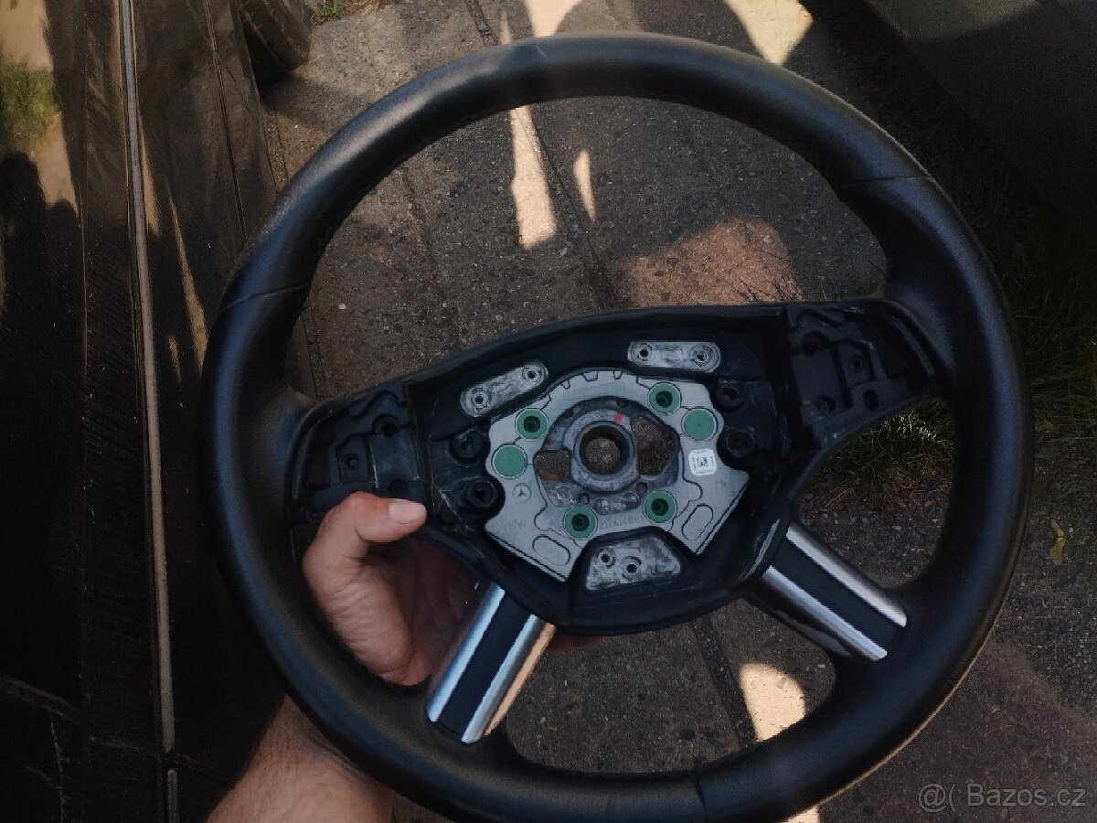 Volant mercedes