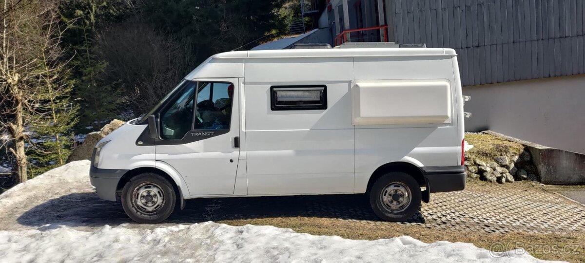 Ford Transit 2.4 TdCI 4x4 obytný