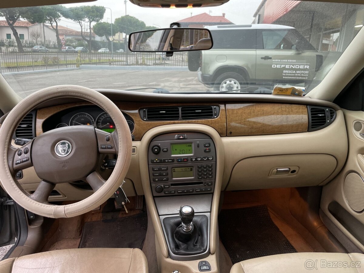 Jaguar X-Type 2.0 Turbo Executive - VÝPRODEJ
