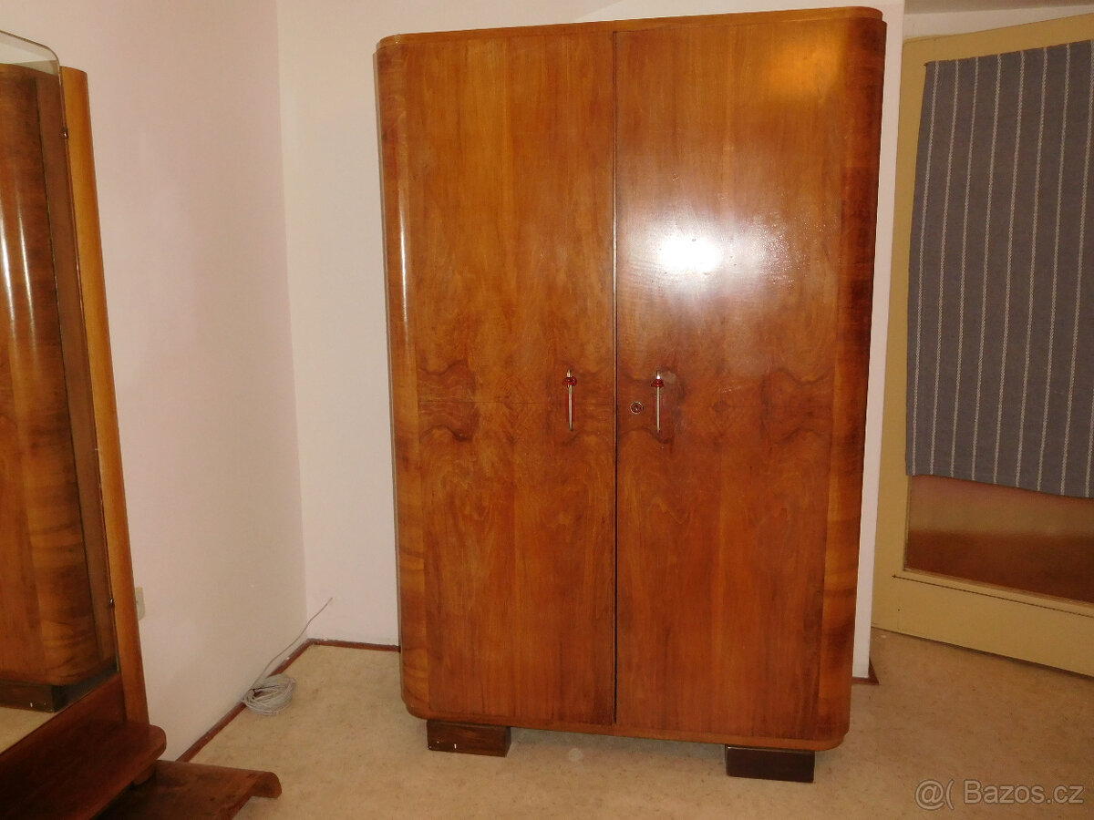 Retro souprava - ložnicový nábytek