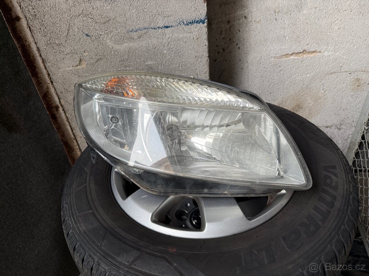Škoda Fabia 2  P světlo