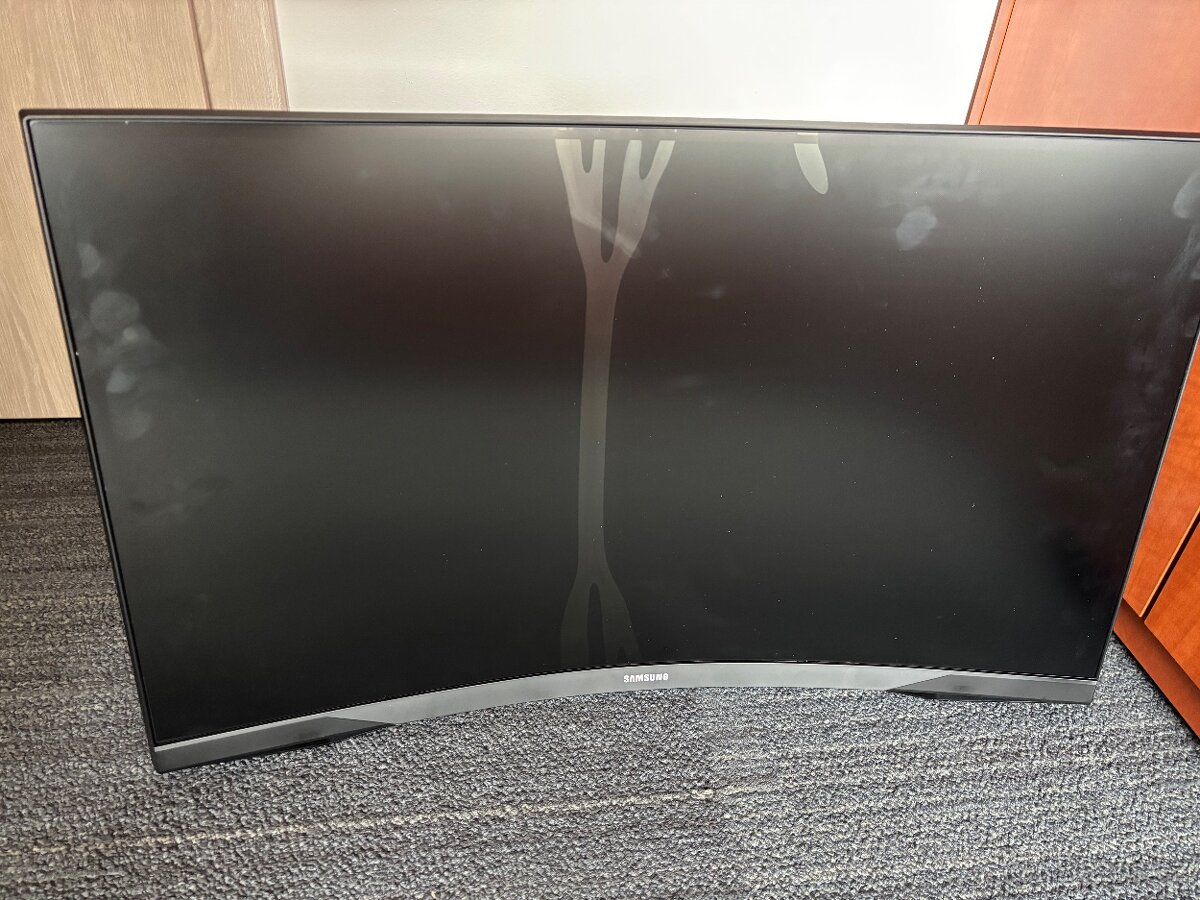 Monitor 27” Samsung nový na náhradní díly
