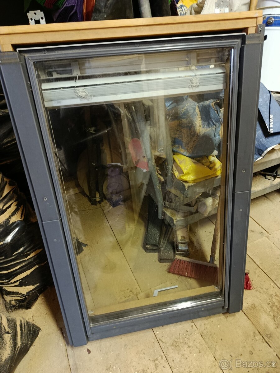 Střešní okno 78x118