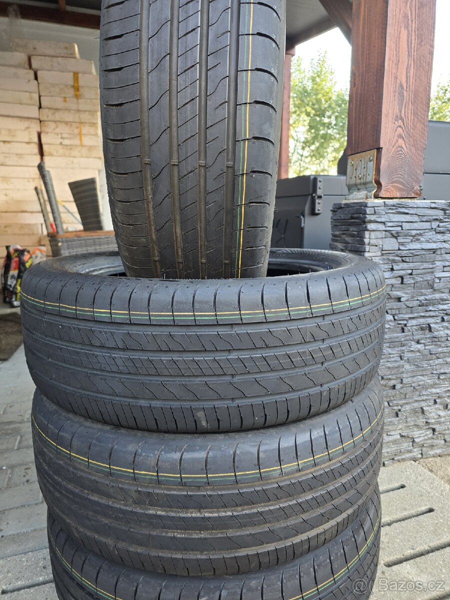 Nové Goodyear 215/55 R18 99V