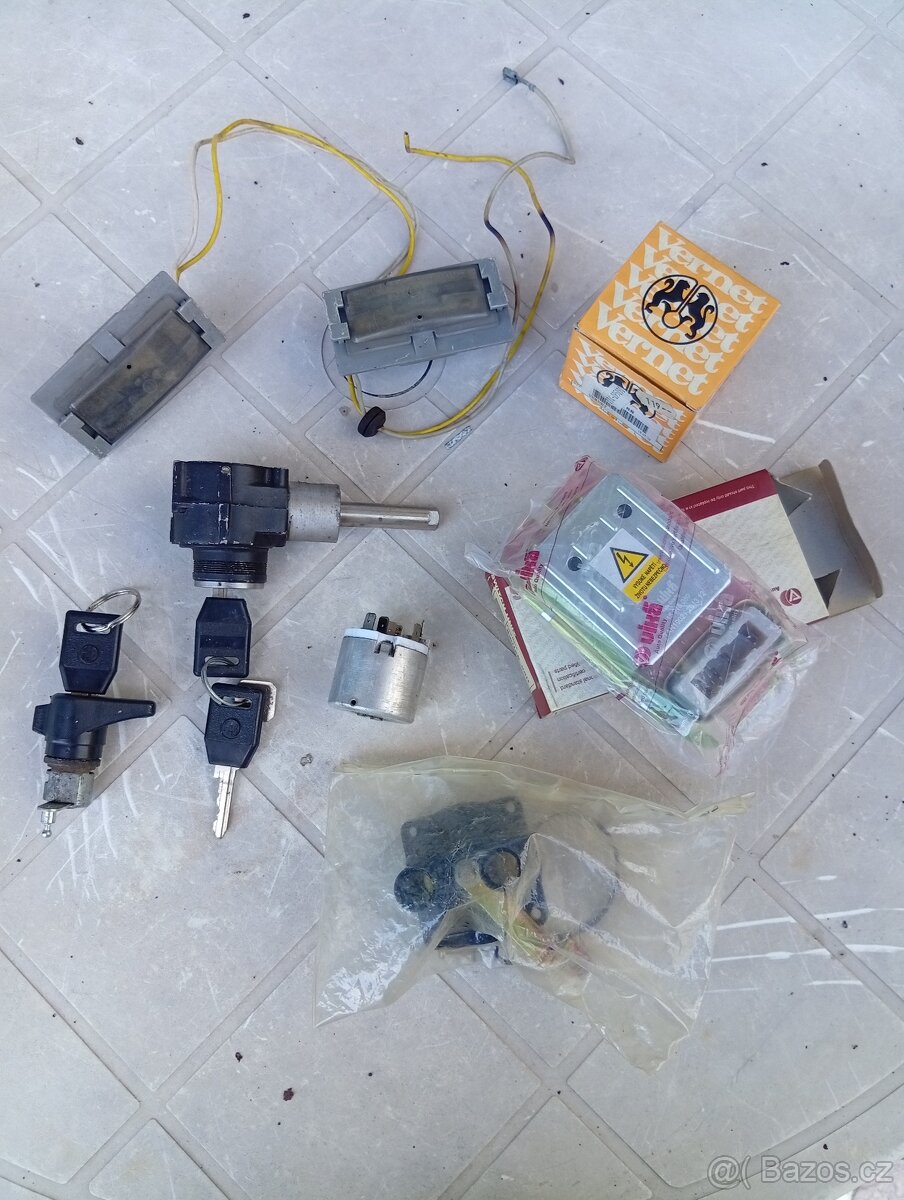 Prodám na Škoda Favorit náhradní díly.