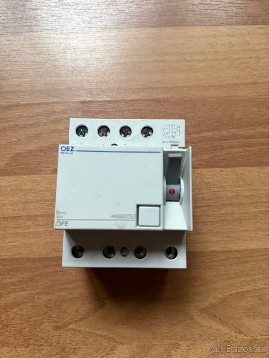 Proudový chránič do rozvaděče OEZ