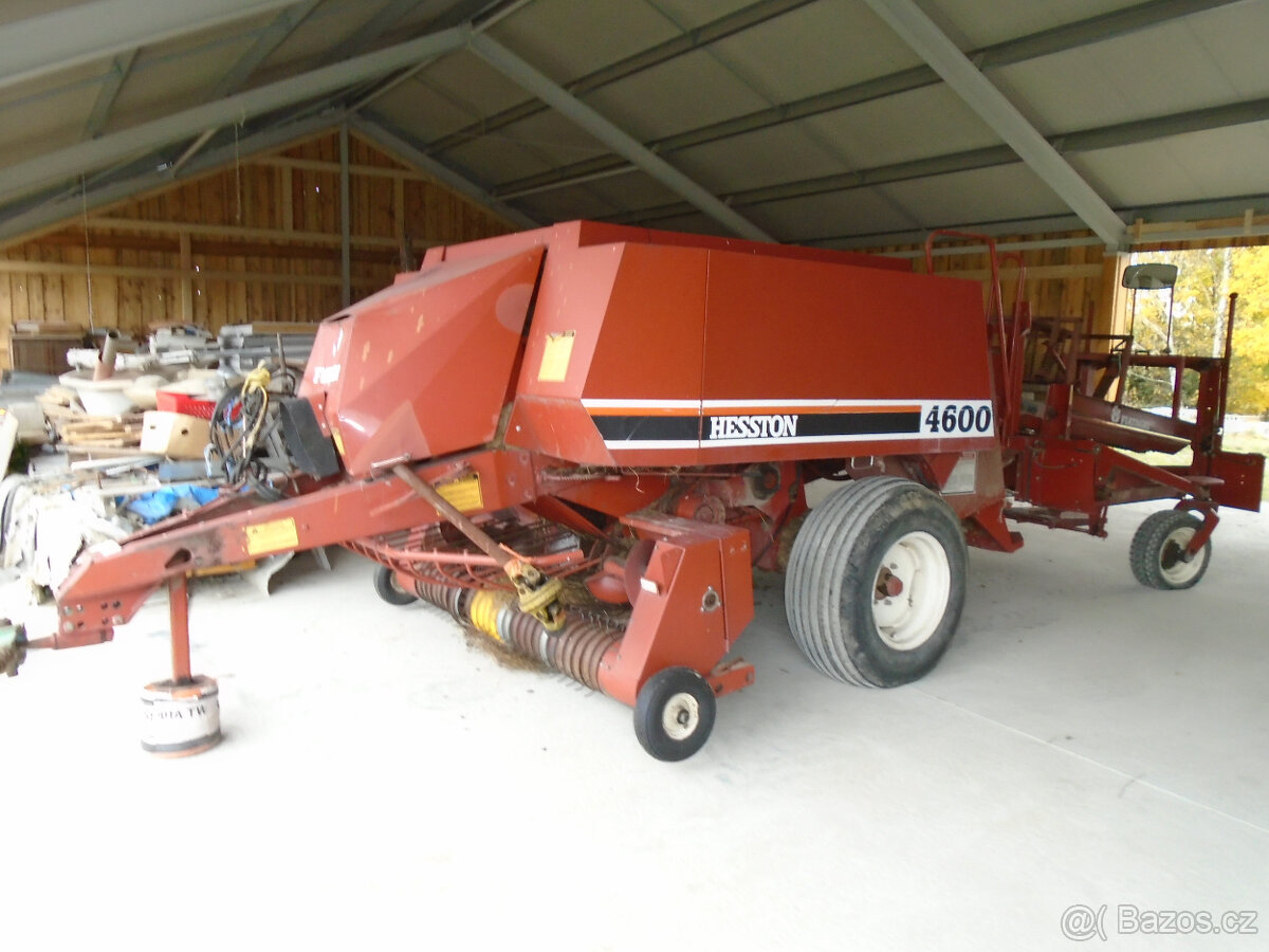 Lis na hranaté balíky se zásobníkem balíků