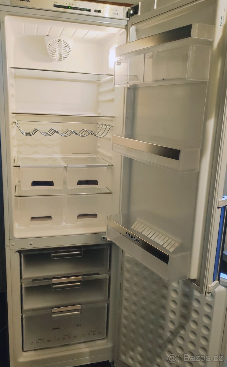 Lednice s mrazákem Siemens A++ 180cm