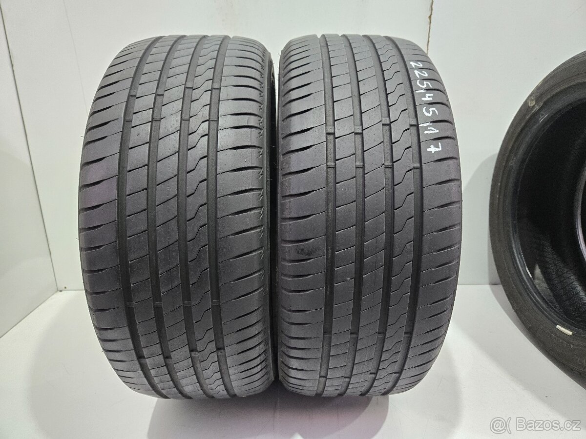 2ks letní pneu 225/45/17 Firestone
