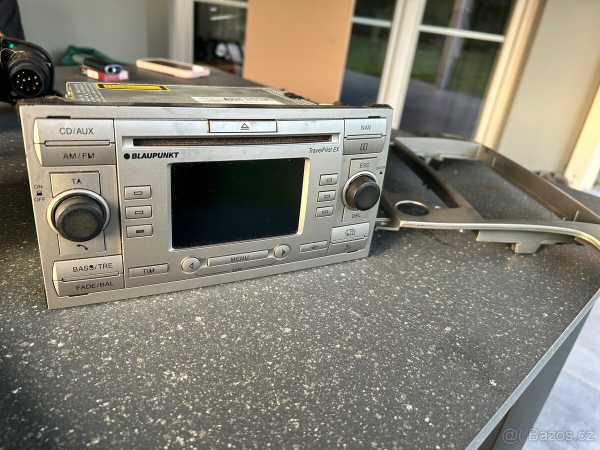 Rádio Ford včetně rámečku