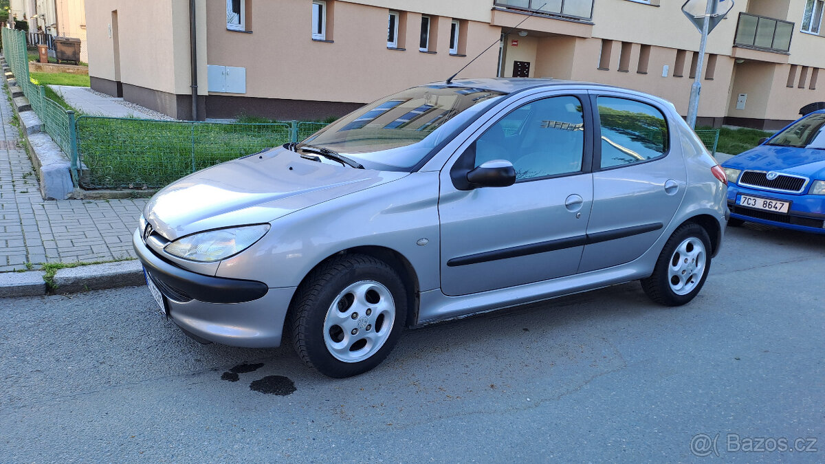 Peugeot 206, 1,4i, 55kW, STK do 10/2026