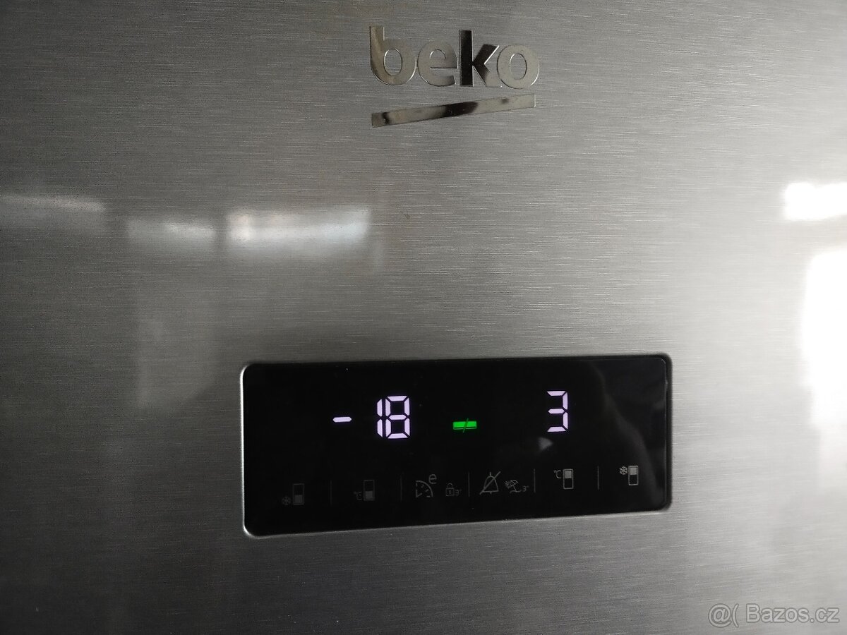 Prodám stříbrnou lednici zn. Beko-185cm---ZDARMA DOVEZU---