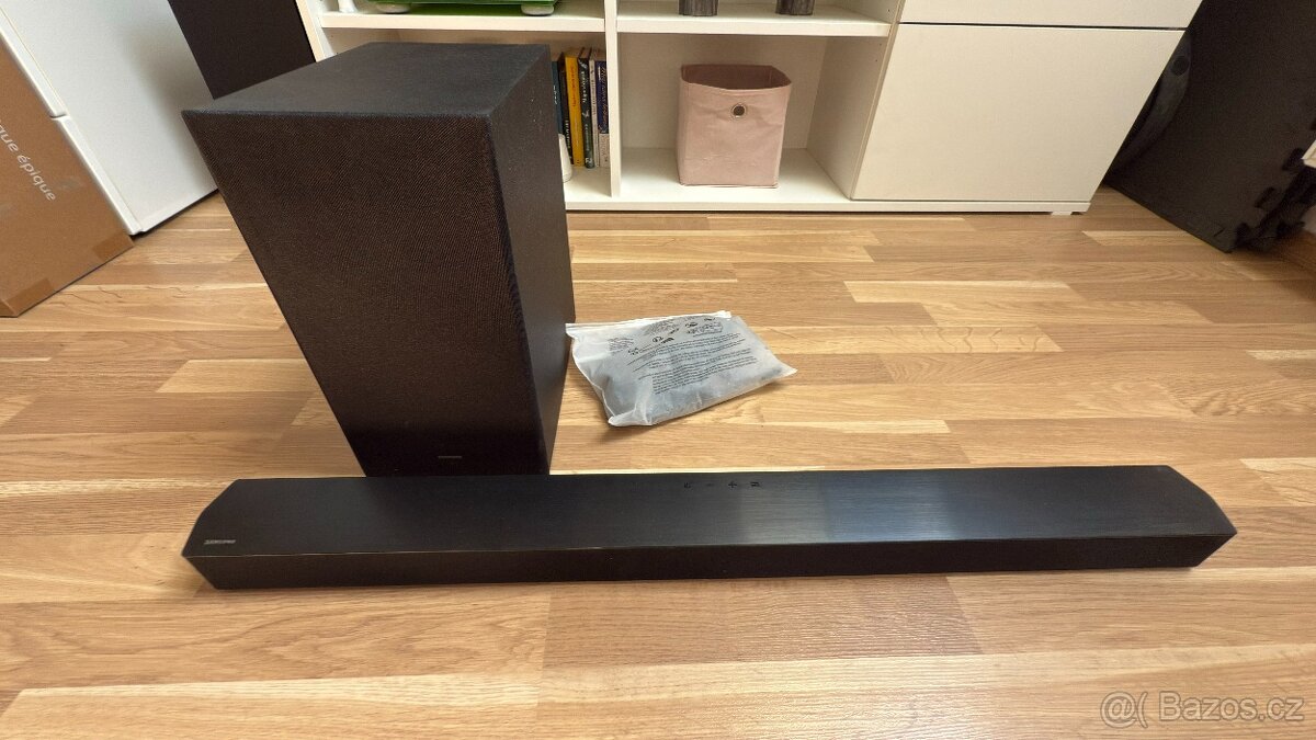 Soundbar Samsung HW-B450 - černý 300w