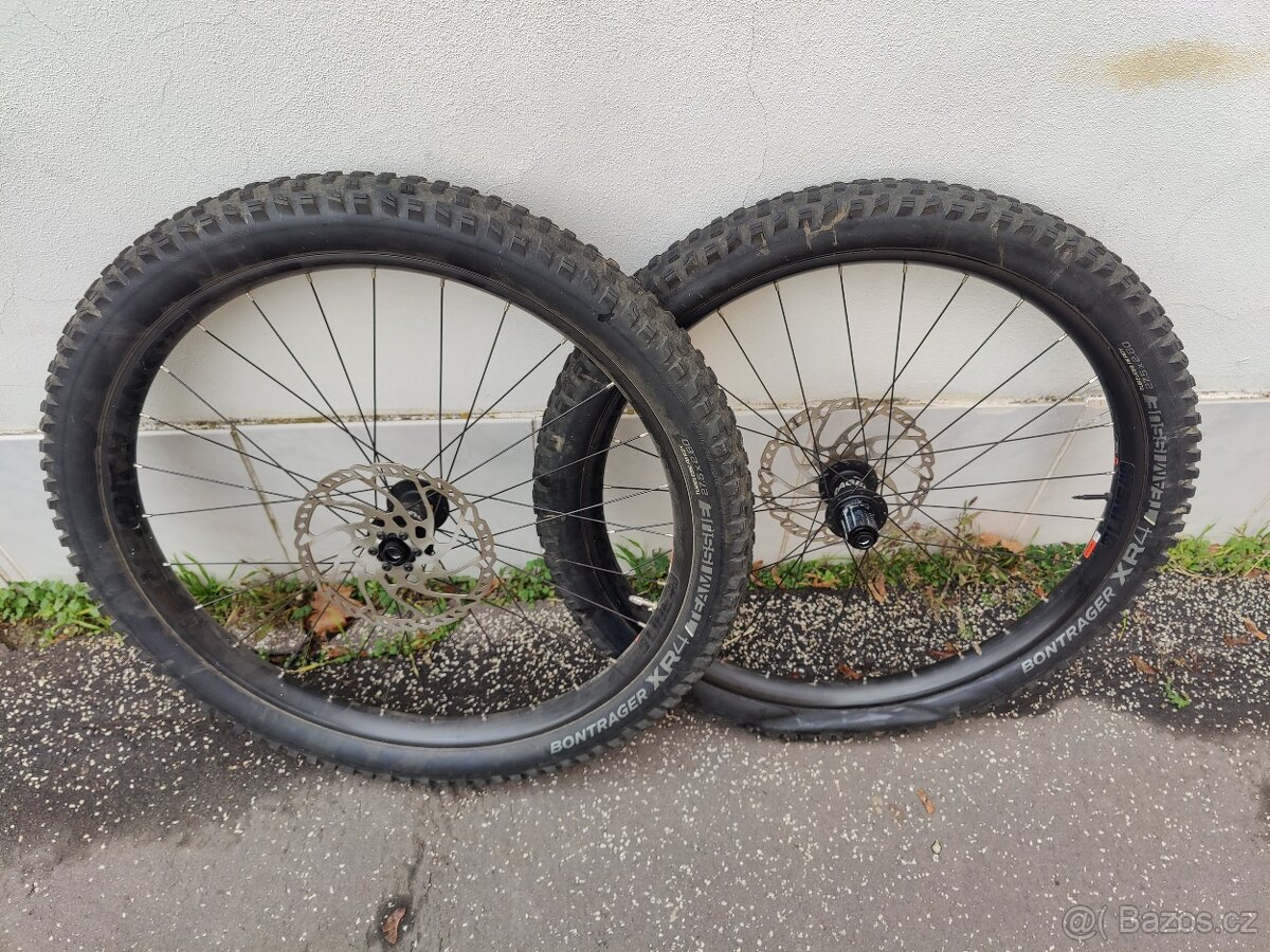 Zapletená kola, bontrager, syncros 29; 27,5