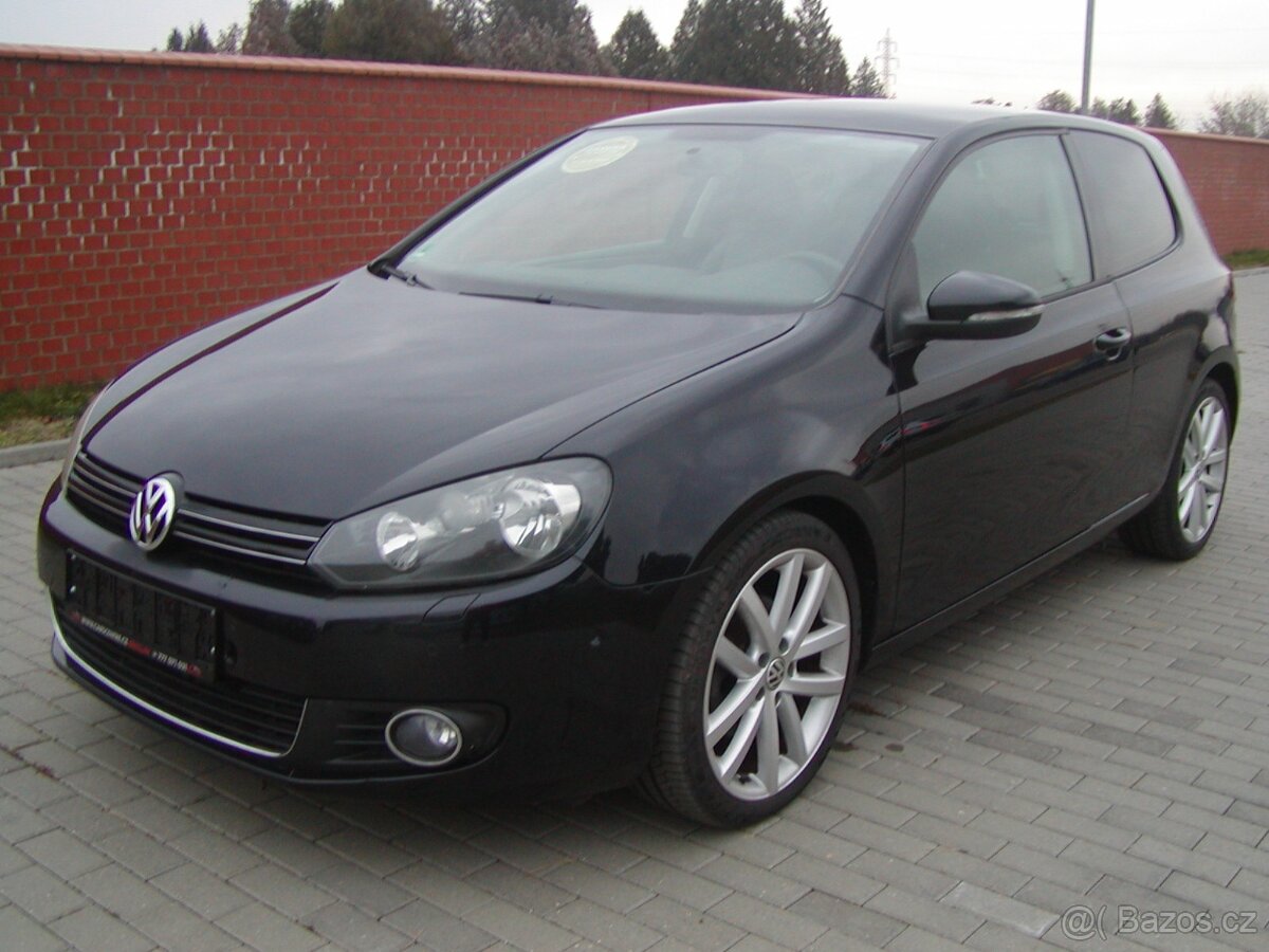 Volkswagen Golf VI 2.0TDi Highline, Výborný stav