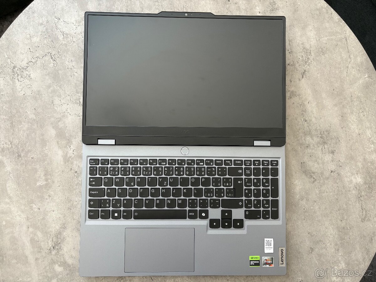 Lenovo Loq 15 ARPX s faktúrou