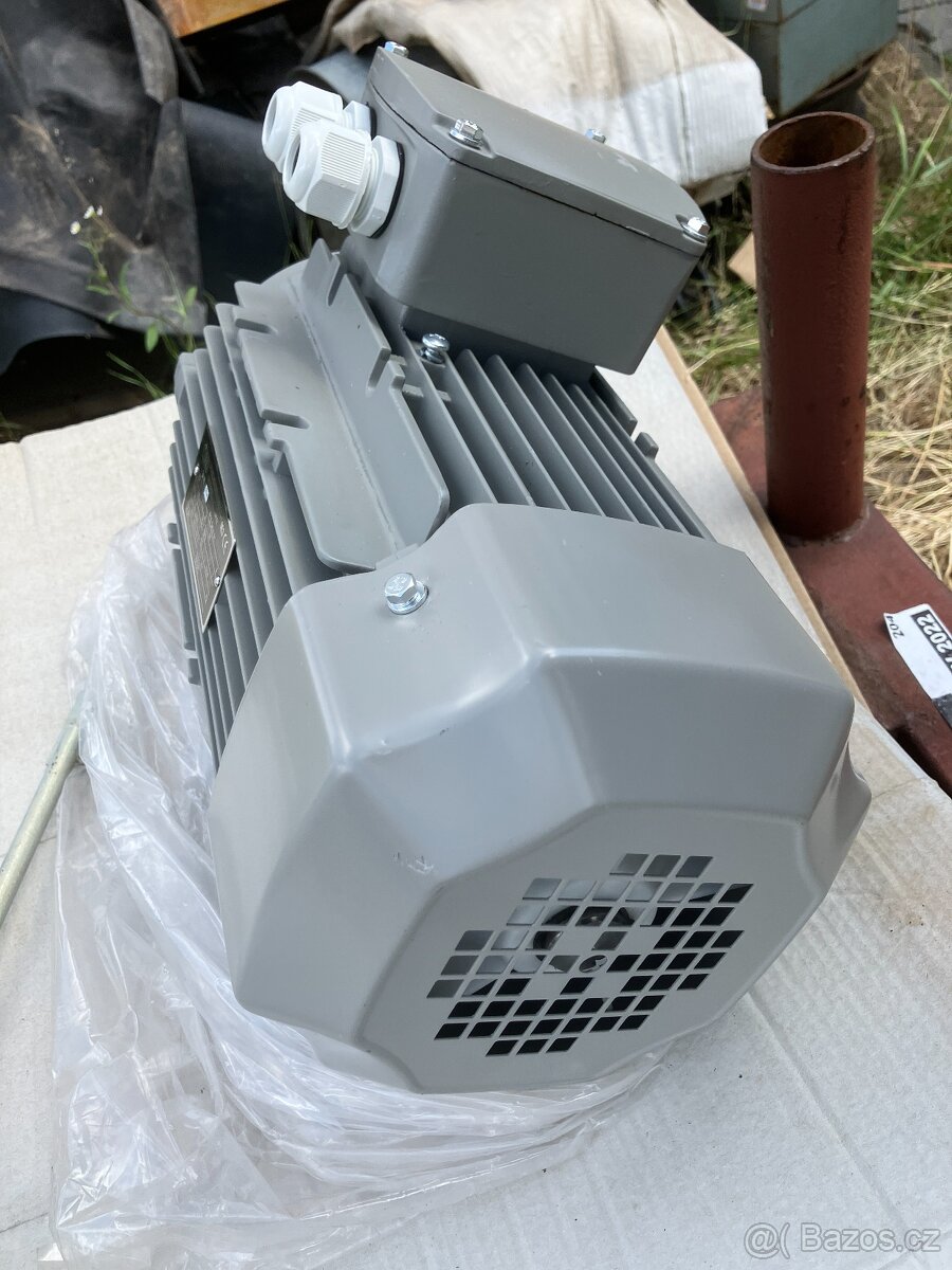 Elektromotor 2,2kw / 2890ot nový