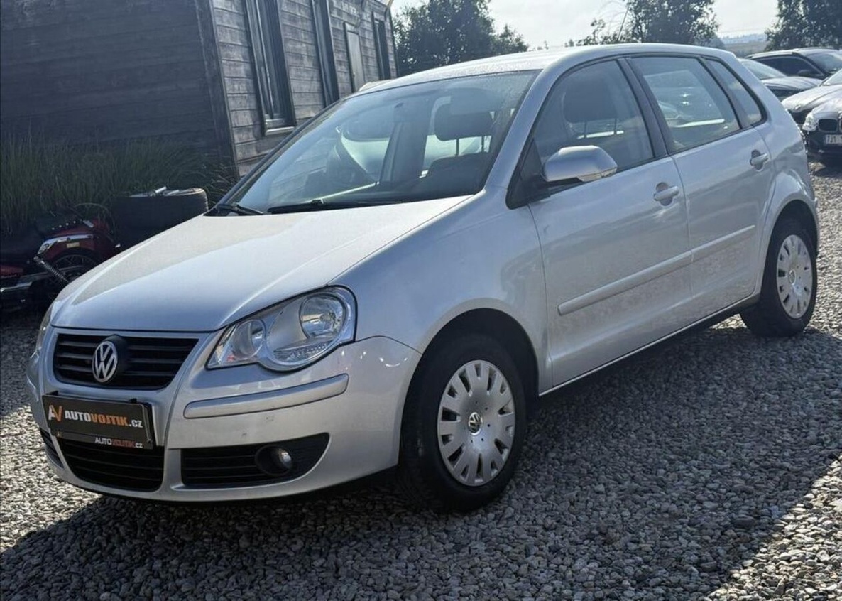 Volkswagen Polo 1,4 i 59kW KLIMA, +SADA KOL benzín manuál
