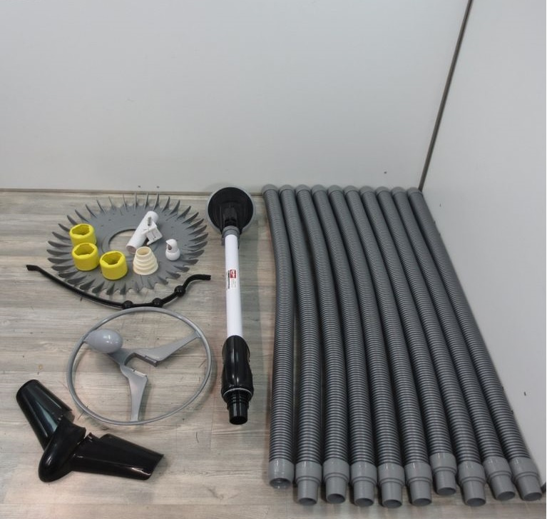 Poloautomatický bazénový vysavač bazén 1 x použitý