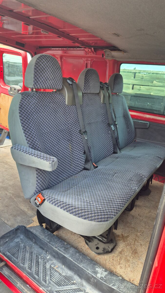 Trojsedačka Ford Transit