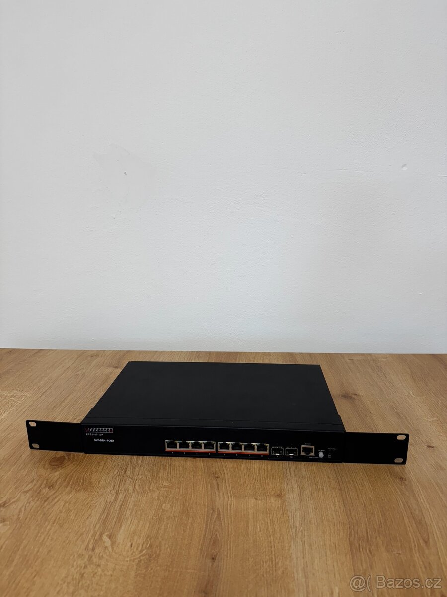 Použitý Edgecore ECS2100-10P - 10-portový Gigabitový PoE+ Cl