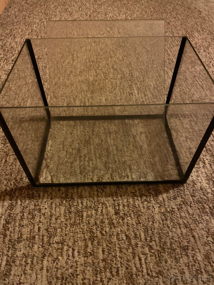 Akrávium/terárium D:30, H:20, V:20