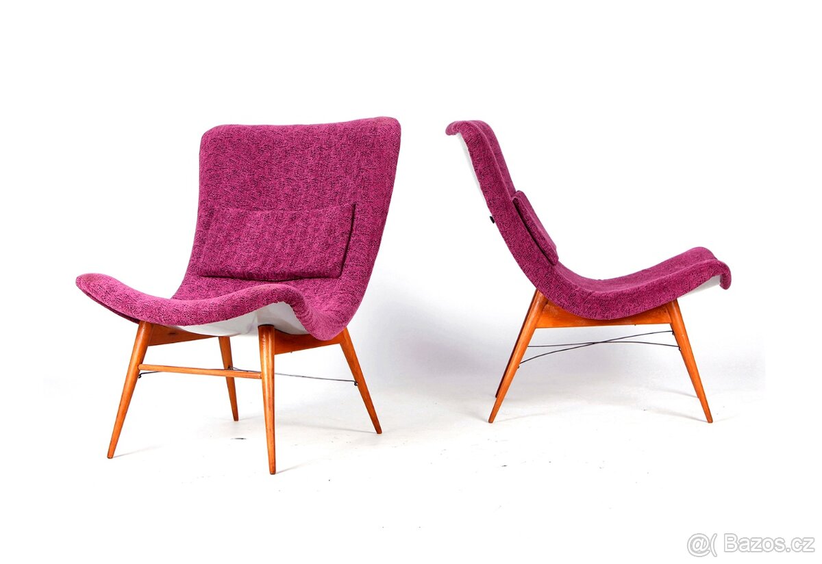 Zrenovovaná párová křesla M. Navrátil.