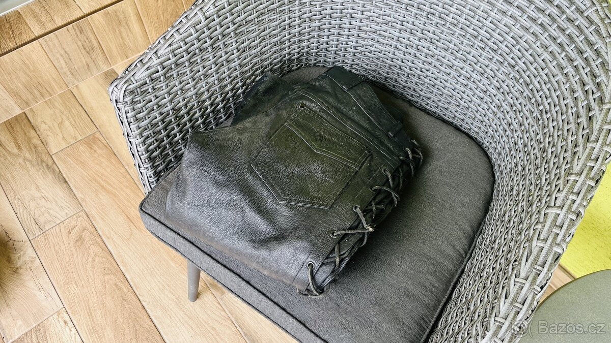 Dámské kožené kalhoty vel. 40