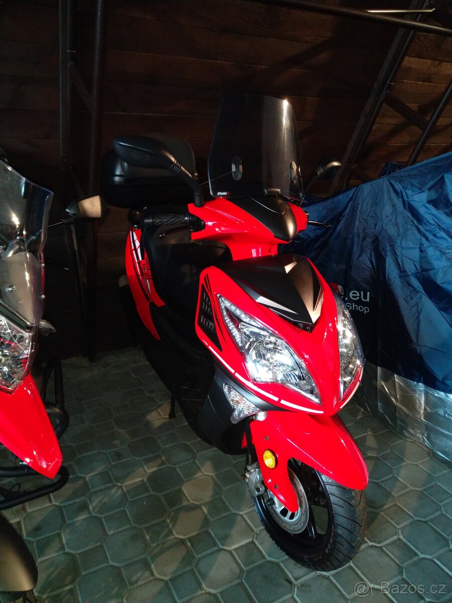 Skútr YUKI 125 i MATRIX, rv 2024