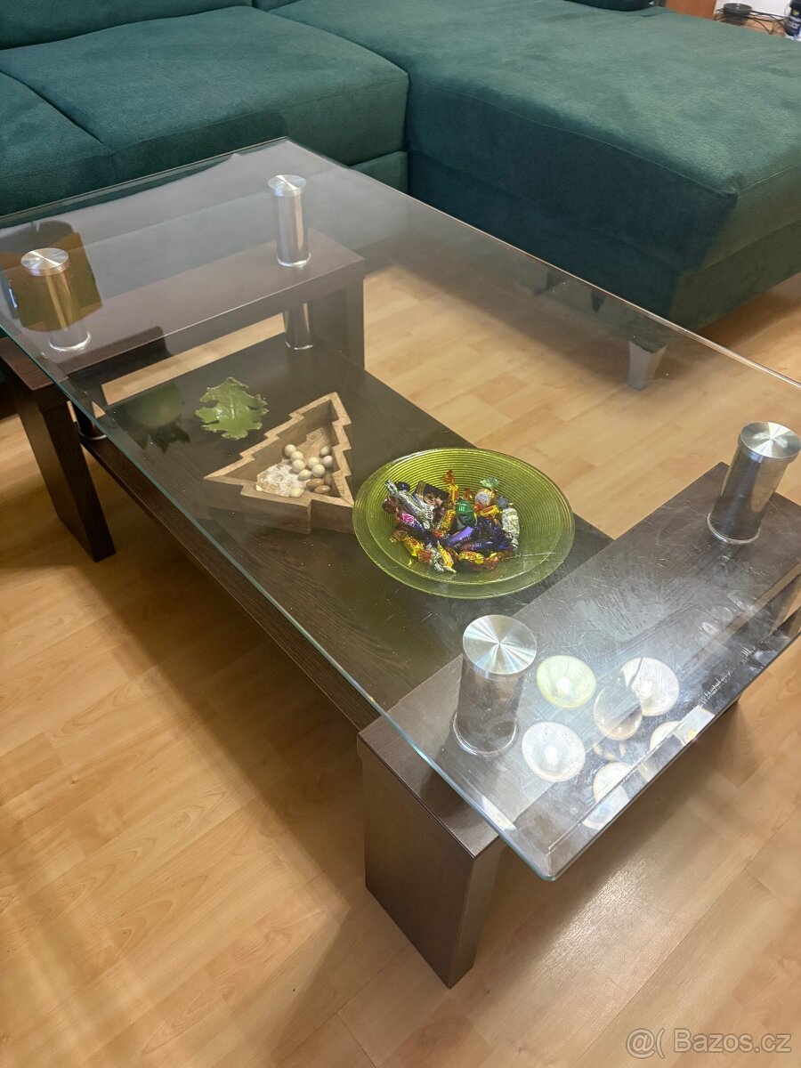 Konferenční stolek