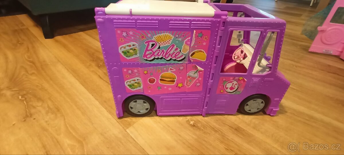 Barbie vůz stánek