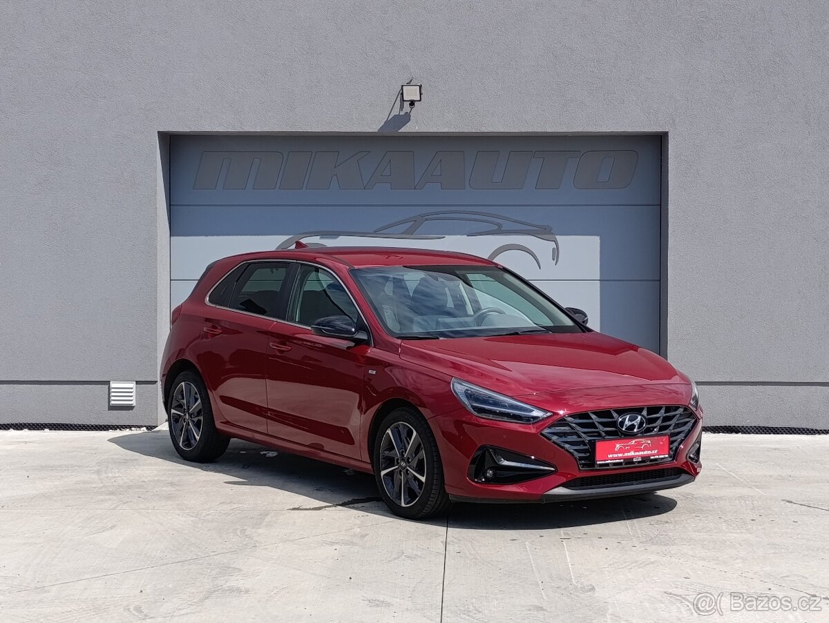 HYUNDAI i30 1.5T-GDI HEV DCT PREMIUM ČR