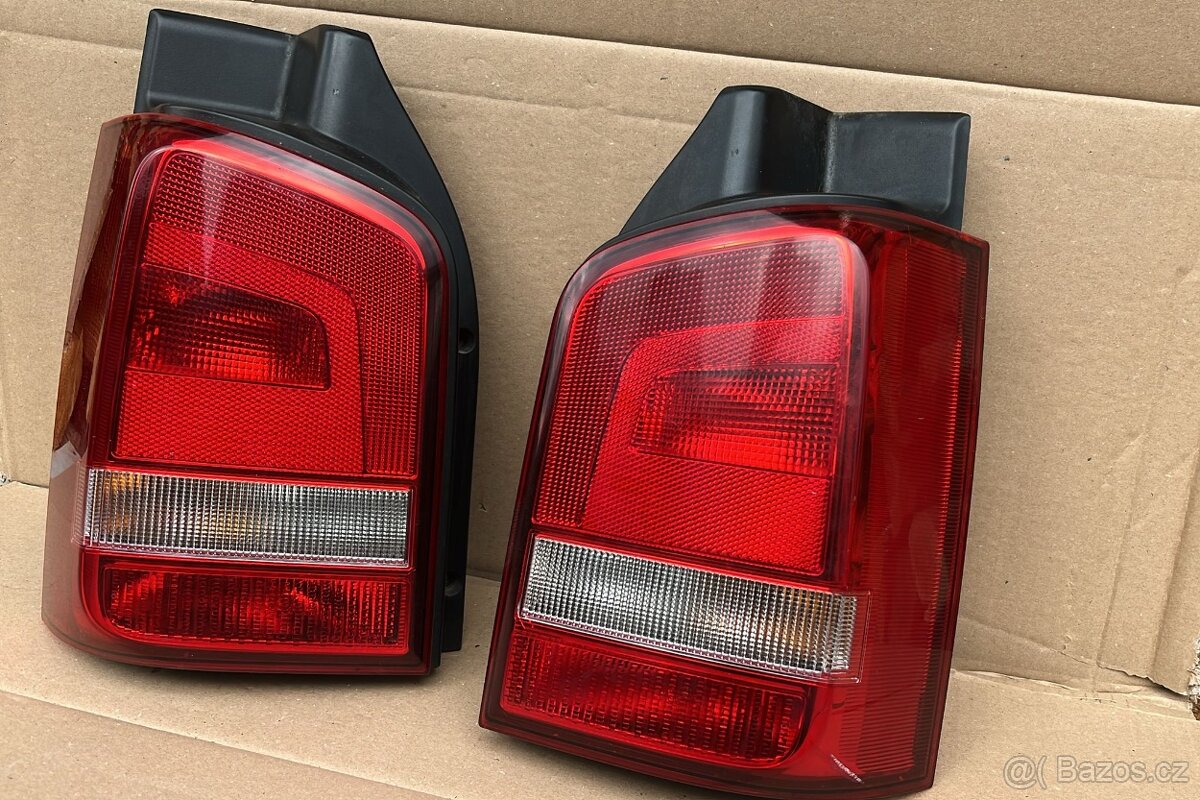 Zadní světla VW T5.1 L+P