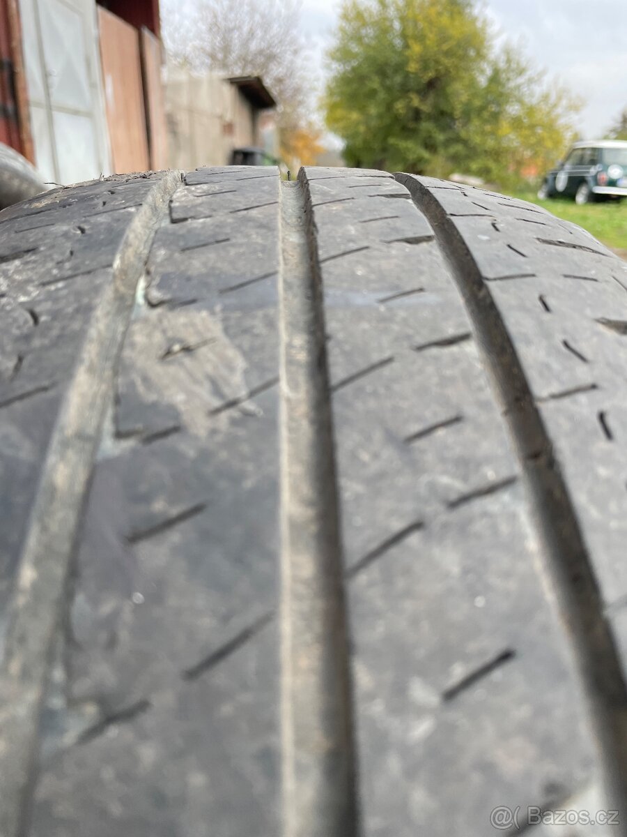 Prodám pneumatiky Michelin 195/70 r15 C