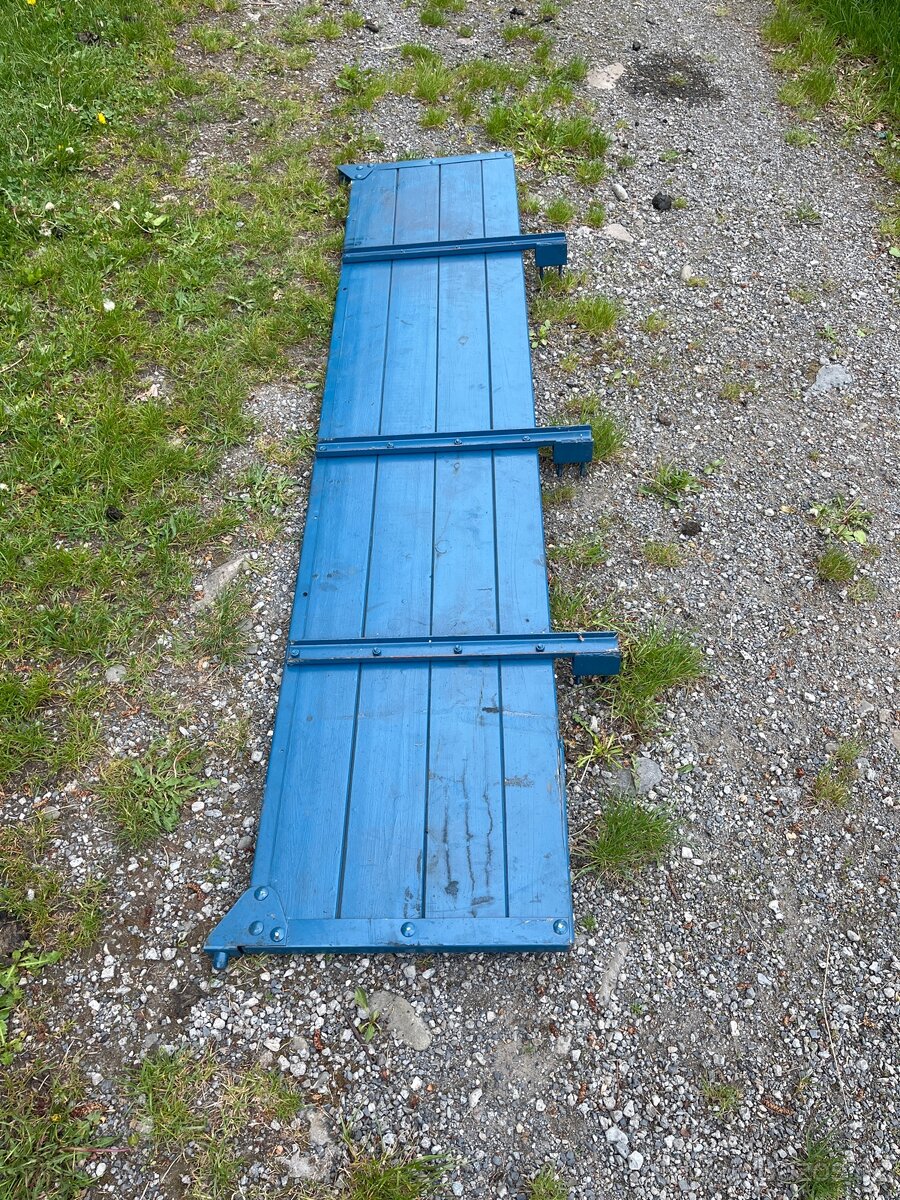 Avia 15, 30 přední čelo valníku.