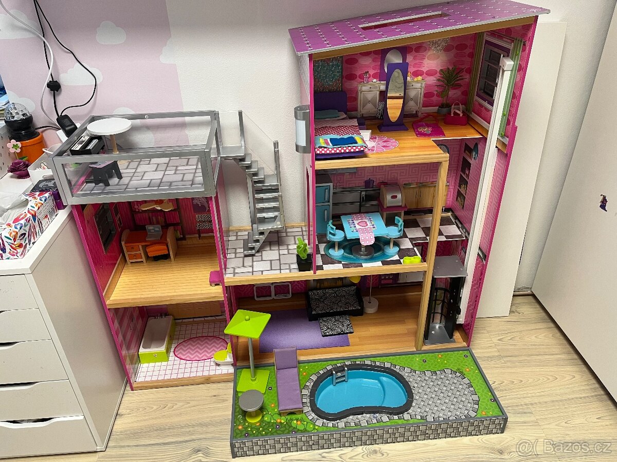 Velký domeček pro barbie