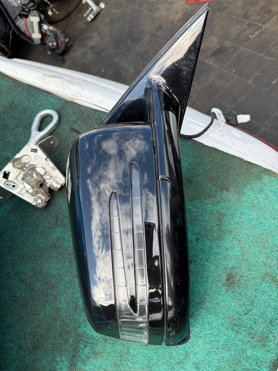 Pravé zpětné zrcátko Mercedes w212 kompletní